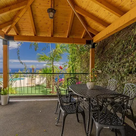 בית נופש Black Rock With Pool By Hr Madeira *