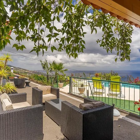 Black Rock With Pool By Hr Madeira